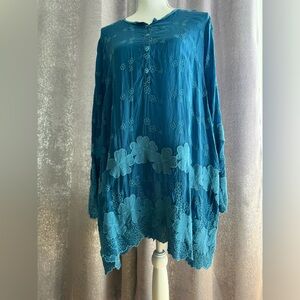 Johnny Was Embroidered Tunic size M